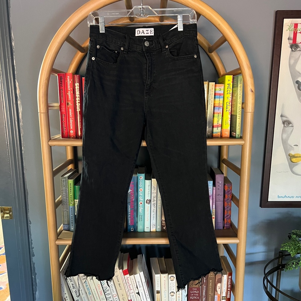 HIGH RISE CROPPED KICK FLARE JEANS